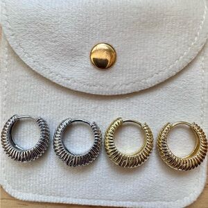 14k gold plated hoop earring in silver & gold color Hypoallergenic with pouch.